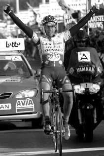 Ludovic Capelle pakt zijn tiende profzege. ,,Misschien haal ik nu ook de finale van de Ronde van Vlaanderen'', zegt hij. <br><br><!--para1-->