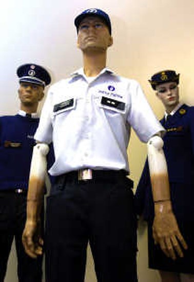 slijtage Spruit Armoedig Lokale politie vlugger in nieuw uniform | De Standaard Mobile