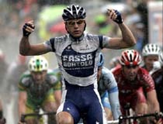 Petacchi wint achtste rit in Giro (update)