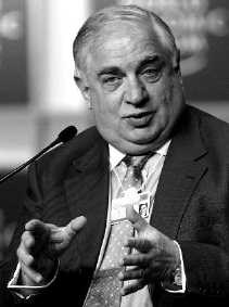 De Ierse zakenman, ex-commissaris en ex-WTO-topman Peter Sutherland: de nieuwe Commissievoorzitter?