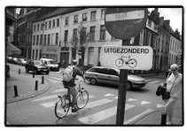 Gent is een van de steden waar in eenrichtingsstraten al enkele jaren de uitzonderingsborden voor fietsers om tegen de richting in te rijden hangen.