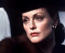 Julianne Moore in ,,The end of the affair''.