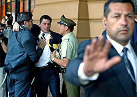 Staatsdiner geschrapt na rel met bodyguard Bush