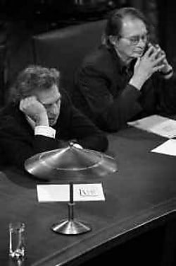 Jan Mulder (links) en Remco Campert, de auteurs van het dictee.