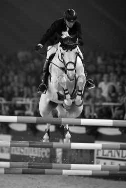 Jos Lansink en Cumano sprongen zondagavond naar de tweede plaats op de Masters in Mechelen.