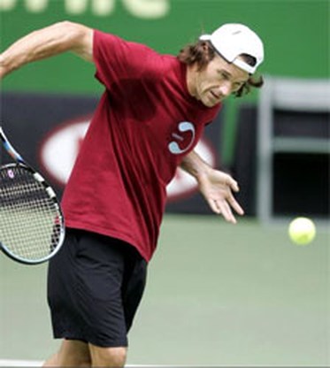 Tennisser Carlos Moya beëindigt carrière