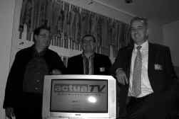 De initiatiefnemers van Actua-TV: Ludwig Verduyn, Danny Roelens en Rudy Dierckx: ,,Wij gaan ervan uit dat onze kijker voldoende bagage heeft om het nieuws te interpreteren''.