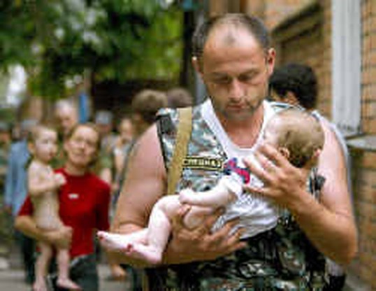 Eerste verdachte Beslan voor de rechter