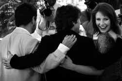 Lars von Trier (links) en William Dafoe met de actrice Bryce Dallas Howard in Cannes.