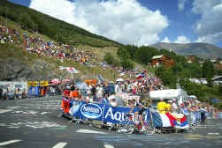 De Tour lokte vorig jaar de massa naar l'Alpe D'Huez. ,,Een derde van de toeschouwers in de Tourcols komt uit het buitenland'', zegt Rémi Duchemin van ASO.