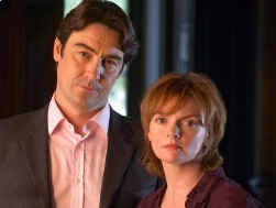Nathaniel Parker als Thomas Lynley en Sharon Small als Barbara Havers.