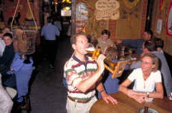 Wie in café De Dulle Griet een bier van het huis drinkt, moet tijdelijk een schoen afstaan.