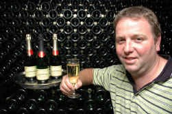 Robrecht Schorpion: ,,Onze schuimwijn verschilt in niets van de champagne uit de Champagnestreek.''