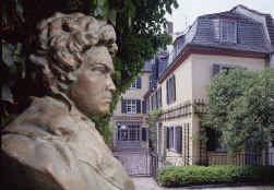 Het geboortehuis van Beethoven is een van de weinige nog resterende achttiende-eeuwse burgerhuizen in Bonn.