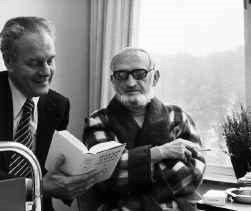 Marc Galle (links) in 1978 met zijn goede vriend Marnix Gijsen van wie hij al sinds 1984 de erfenis beheert. Gestolen, vindt de familie.