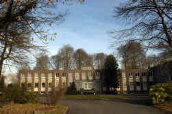 De toekomst van het Heilig Hart-klooster in Beernem ligt nog open: worden het serviceflats, een jeugdvormingscentrum of vakantiewoningen?