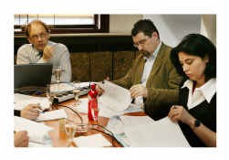 Voor procureur des Konings Paul Lenaerts (l.) blijft het drugsbeleid een prioriteit.