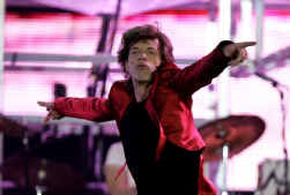 Mick Jagger liet bijen los op ''te kleine penis''