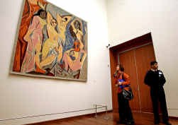 ,,Les demoiselles d'Avignon'' van Picasso, hier op een tentoonstelling in Istanbul.