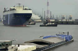 Het Antwerpse bedrijfsleven gebruikt de troef van de haven nog onvoldoende.