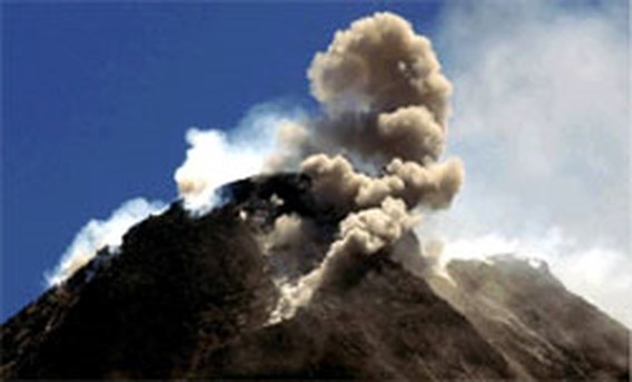 Evacuatie uit angst voor uitbarsting Merapi