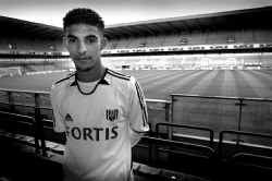 ,,De opvolging van Zetterberg is een zware erfenis, maar bij Chelsea heb ik geleerd om met dat soort druk om te gaan'', zegt Mbark Boussoufa.