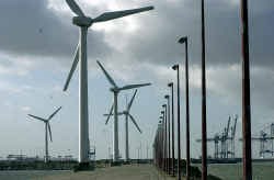 Voor de kust van Zeebrugge ligt al een windmolenpark.