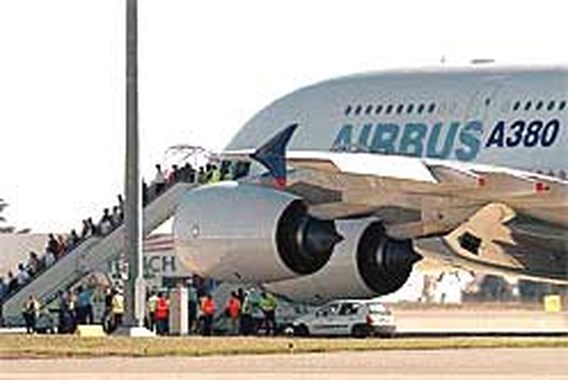 Airbus A380 voor het eerst getest met passagiers