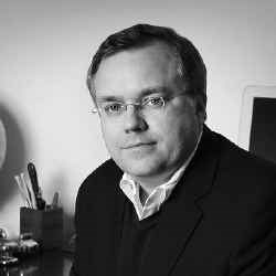Peter Mombaerts keert terug.