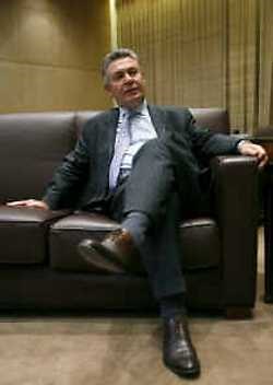Karel De Gucht: ,,De meerderheid in Berlare breken zou me echt blij maken.''