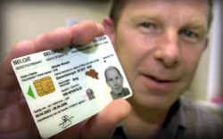 Hoe houd- en bruikbaar is een elektronische identiteitskaart waarvan de chip loskomt?
