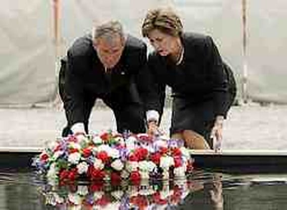 Bush geeft startschot voor herdenkingen 9/11