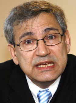 Orhan Pamuk.