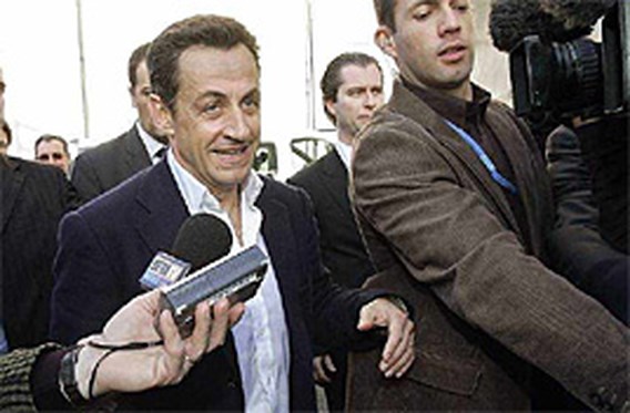 Sarkozy is officieel presidentskandidaat
