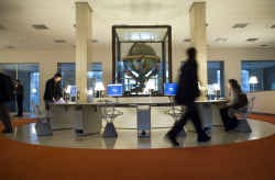 Met de Gutenberg-ingang wil de bibliotheek ,,een toegangspoort zijn naar Europa en de wereld''.