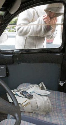 Gps, laptop of tas in de wagen laten liggen, is ,,om moeilijkheden vragen.'' vc<br>