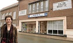De theaterzaal Roxy in de Stationsstraat heeft zijn beste tijd gehad en cultuurschepen Annemie Blommaert is nu op zoek naar een locatie voor een nieuw cultureel centrum. <br>Paul De Malsche