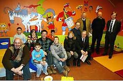 Met de hulp van Kiwanis werd de grote zaal van het opvangcentrum omgebouwd tot een heuse speelstad voor de kinderen.Vacas