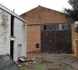 De loods herbergde een hypermoderne plantage. Stefaan Beel