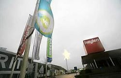 Op de Meubelboulevard mocht men al op zondag openen. Daarom is Denis Heylen van Heylen Meubels niet onverdeeld gelukkig. mdg<br>