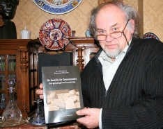 Luc Goossens: ,,De geschiedenis van de Heren van Dendermonde gaar terug tot de zevende eeuw.''<br> Emiel Vermeir