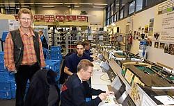 Postmeester Ronny Severy in het postsorteercentrum in Oostende. Els Verhaeghe<br>