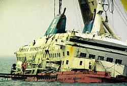 ,,Telefacts'' reconstrueert de ramp met de overzetboot.vtm<br>