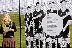 De sportpoëzieroute werd onder meer uitgebreid met het gedicht Cruijff van Herman de Coninck. Els Verhaeghe