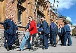 Het personeel schakelde op 12 april over op zondagsregime. llt<br>
