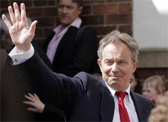 Brown steunt EU-kandidatuur Blair