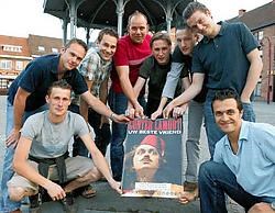 De Fladderakboys halen op zaterdag 16 juni Gunter Lamoot naar Aalter.vacas