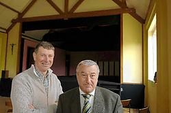 Hugo Caeldries (links) en <br>Hugo Van Rostenberghe, respectievelijk ondervoorzitter en voorzitter van de Reynaertkring. Paul De Malsche<br>