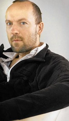 'Ik zou geen man kunnen zijn zonder ook een vrouw te zijn.' Eric de Mildt<br>