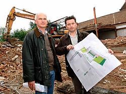 Schepenen Louis Haerinck en Jo Tijtgat willen een groen parkeereiland op 100 meter van het centrum. David Stockman